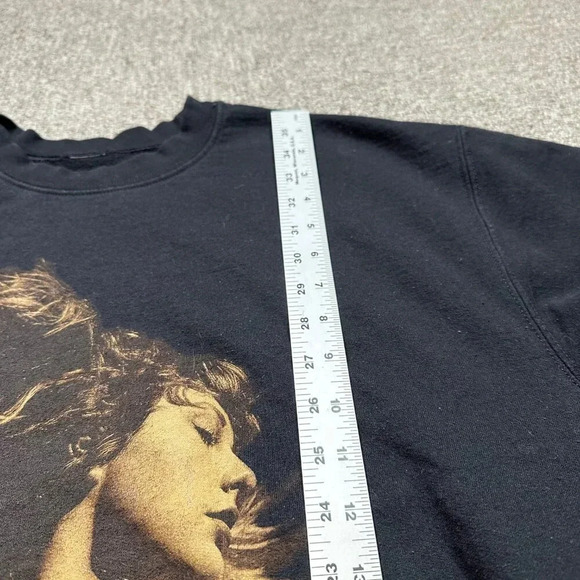 Taylor Swift Fearless Taylor’s Version Album Crewneck Pullover Sweatshirt Medium - Picture 6 of 6